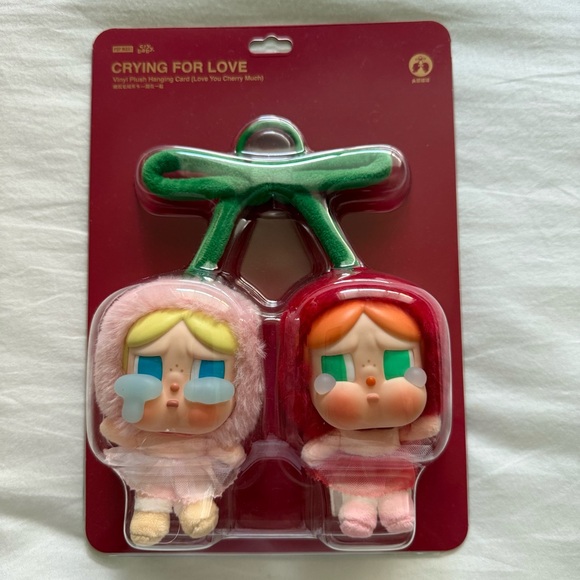 Pop Mart CryBaby Crying for Love Vinyl Plush - Picture 2 of 6